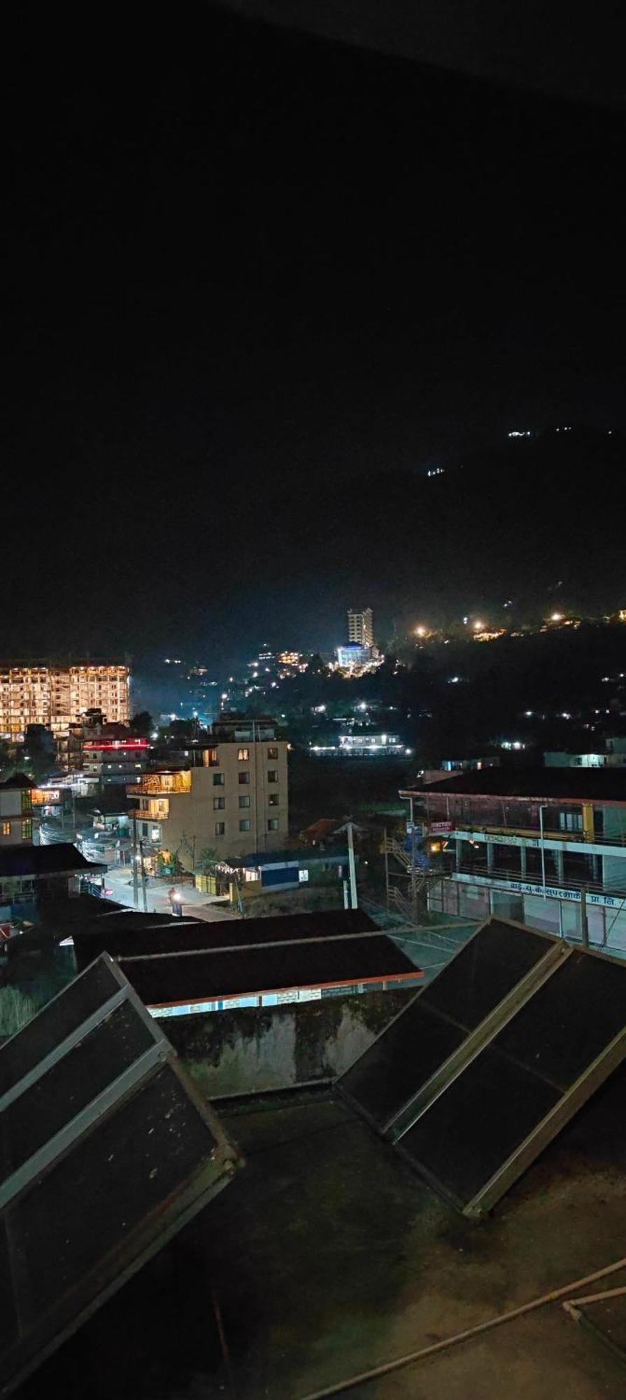 Hotel August International Pokhara Kültér fotó