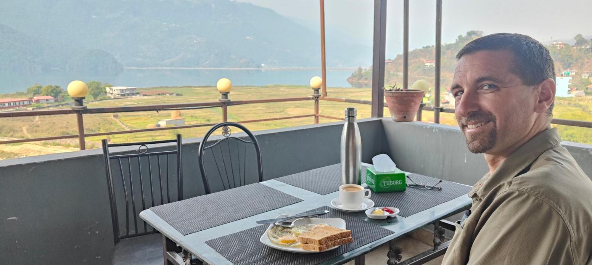 Hotel August International Pokhara Kültér fotó