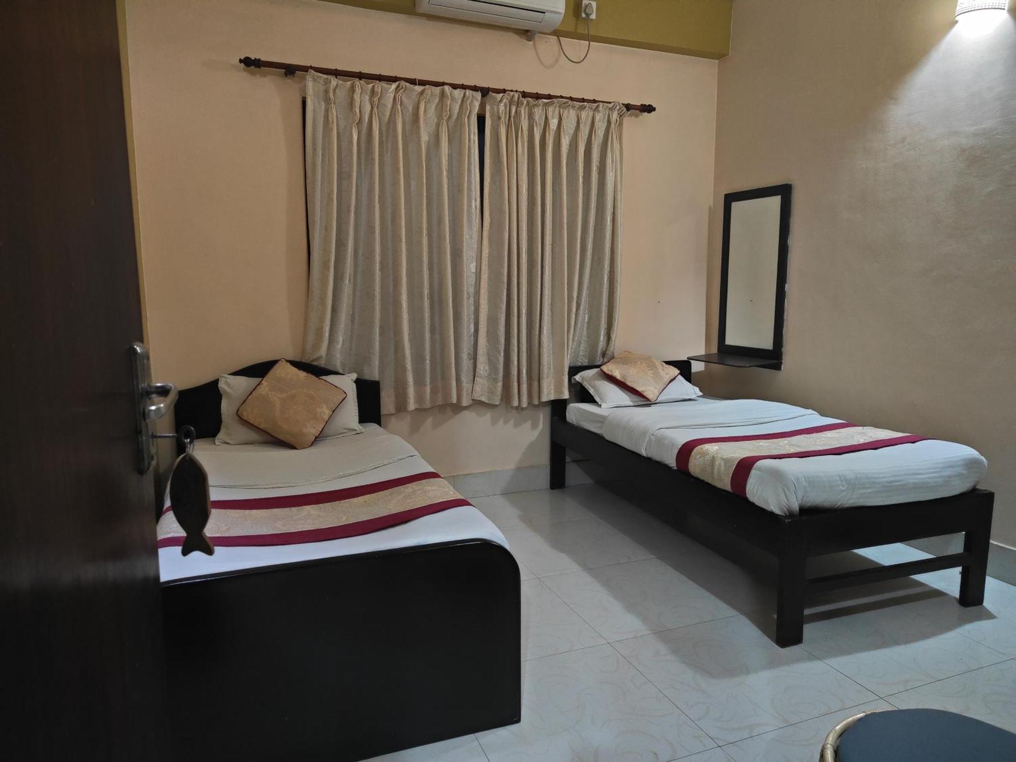 Hotel August International Pokhara Kültér fotó